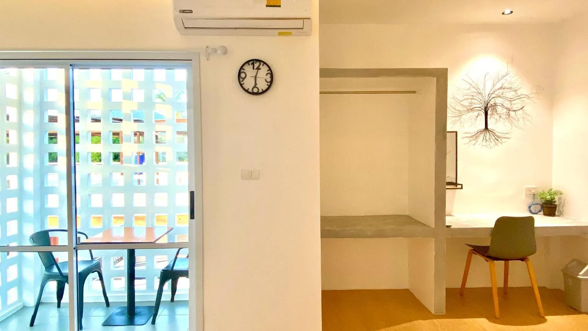 Minimal1 Maehaad Daire Ko Tao Tayland